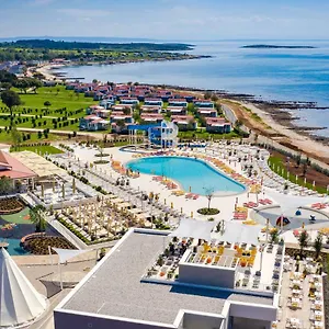 4* Village de vacances Arena Grand Kazela Homes