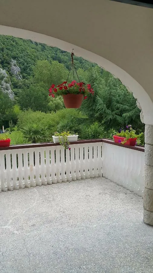 Maison d'hôtes Hotel Sara à Buzet